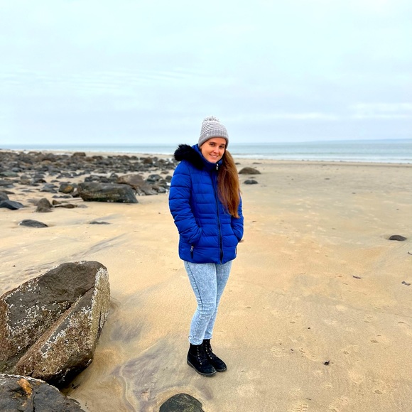 Meet your Posher, Casey - Picture 1 of 1